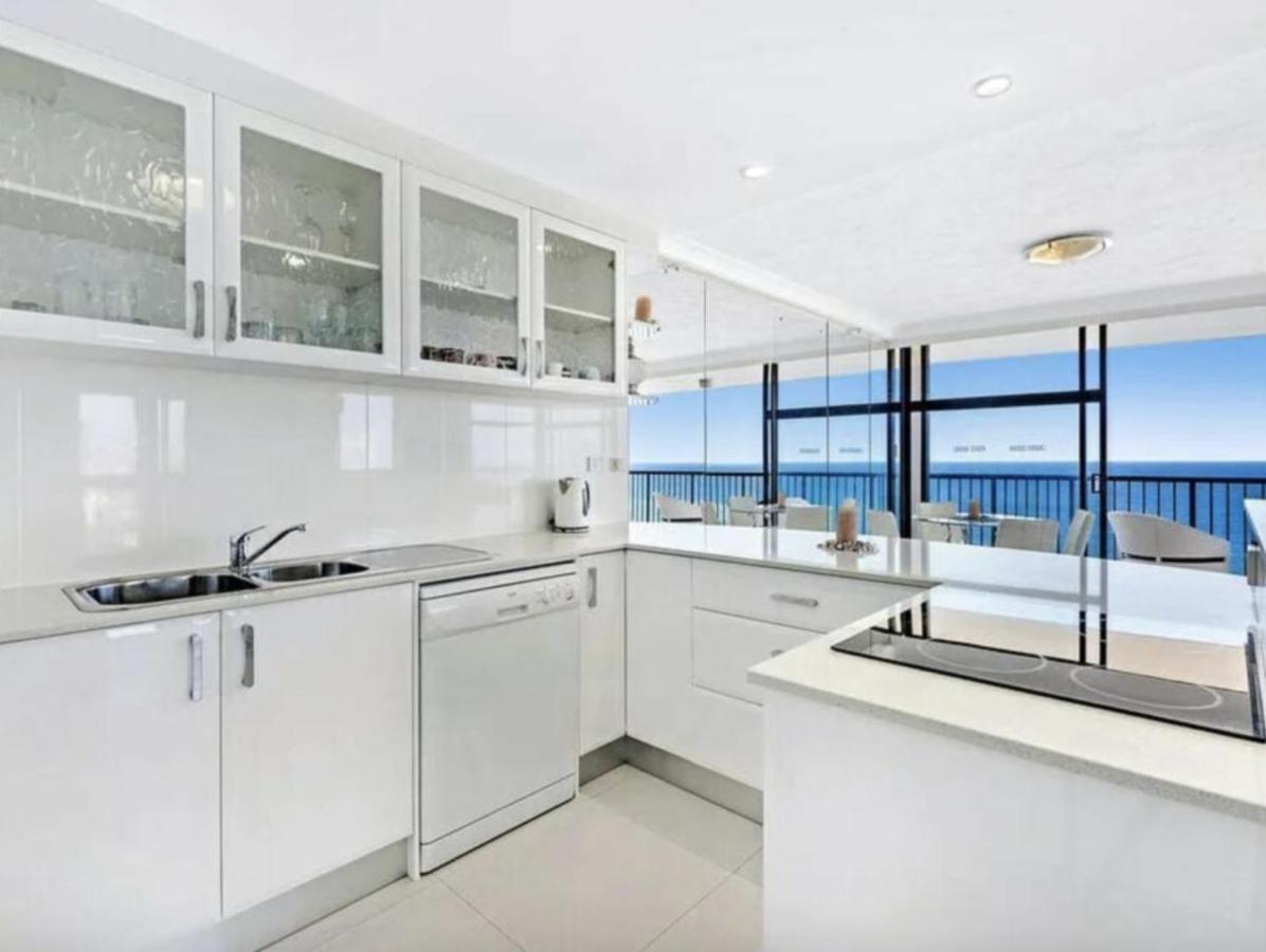 Imperial Surf - Hosted By Coastal Letting Lejlighed Gold Coast Eksteriør billede